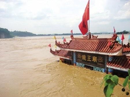 又是四川南充上演现实版大水冲了龙王庙强降雨何时结束