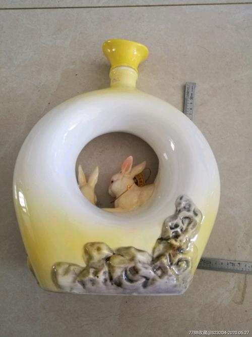 黄河母亲酒12生肖兔双兔酒瓶